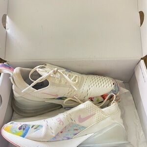 Nike Women's White and Pink Air Max Sneakers